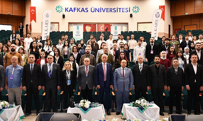 Veteriner hekim adayları, IVSA Kars Kongresi’nde uzmanlarla bir araya geldi